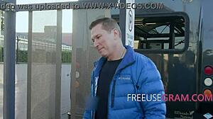 Naik Bus Free Use Sama Remaja 18+ Bosan dan Grup Milf