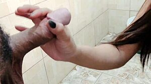 Noaptea când am prins-o pe fiica vitregă făcând ceva în miezul nopții