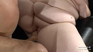 Târfă tânără grasă franceză fistată și futută în cur