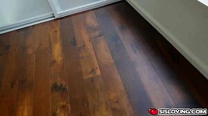 Mostohatestvér keményen döngeti Chloe Scott puncáját doggystyle-ban minden éjjel