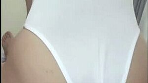 Hé, wil je hem nu meteen in me rammen?