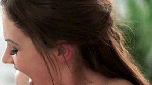 Model euro gâtuită și călărește pulă cu pasiune!