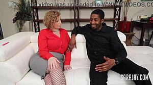 ميلف نهمة سارا جايز كسها محشو بقوة