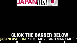 小さいおっぱいの日本人熟女、毛むくじゃらのマンコに大チンポから中出しを渇望