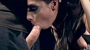 العبدة المتمردة بيتي ستايل تدفع لحدودها في الجزء 1