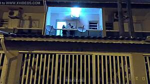 Lihat novice kahwin ni ditangkap kongkek kekasih di balkoni! Dah viral sekarang.