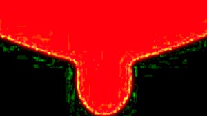 Blondýna Milf Winnie bere hluboký anál na měkké posteli