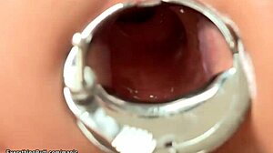 Három nő felfedezi a csoportos kapcsolatokat