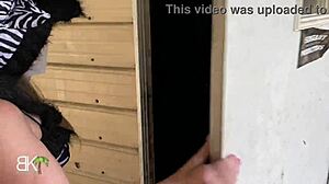 Kummallinen halloween-maissilabyristi muuttuu jätkienvaihteluun cougar-kolmikossa, huh?