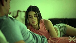 मिसैक्स - काइल रॉकेट स्टेप-डैडी से क्रीमपाई मांगती है!