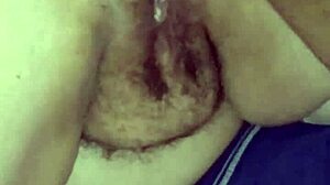 Hé, tu veux voir MistyThyghs la BBW sucer et baiser fort un de ses fans ?