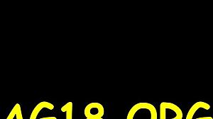 Una lesbiana amateur joven 18+ anhela jugar con juguetes traviesos todos los días