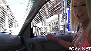 Het tonårs-hora njuter av vild hardcore-action i erotisk scen