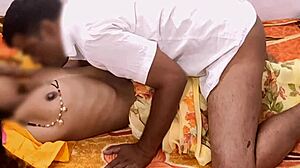 भारतीय कपल रैंच पर होममेड एचडी एक्सएक्सएक्स में जोर से बांग करता है!