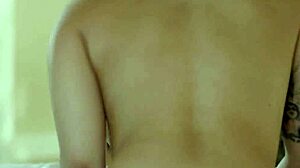 Hei, vil du se Kira Perez blåse Johnny Goodluck etter massasje?