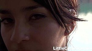 สาว 18+ Catalina หน้าอกใหญ่ เล่นนิ้วหีเปียกด้วยของเล่น