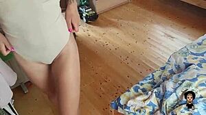 Yo, bist du da? Vögle gerade die heiße Schwester meines Freundes