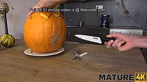 Terkejut Mature4K brunette ambil kote anak tiri begitu baik di pepeknya!