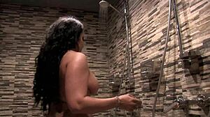 Trio Menakjubkan: Estefani Tarrago, Jade Preysler, dan Gigi Love Memanas