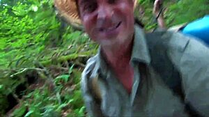 Wow, Amaspain milf bere velký pták do prdele!