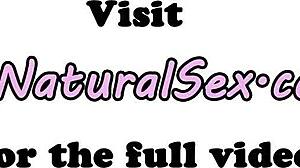 哇，这个辣模在沙发上被猛干