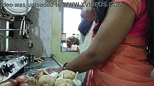 gadis india 18+ dikongkek keras oleh abang ipar kejam di dapur