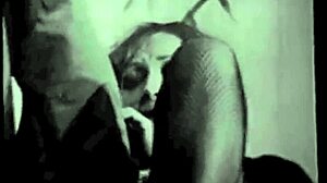 Vida secreta de bondage vintage com buceta madura peluda