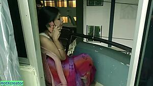 Intialainen kuuma tyttö jää kiinni pahamaineiselta varkaalta videolla