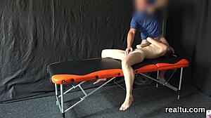 Tato perfektní česká mladá 18+ byla sváděna a tvrdě vrtána v POV