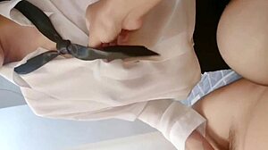 巨乳中国业余爱好者渴望硬肛门动作