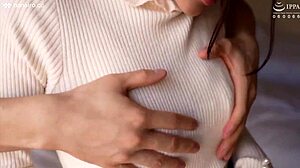 S-Cute Yua Seks Intens dengan Wanita Berpayudara Besar di Nanairo Co