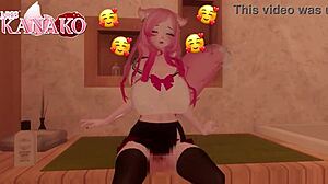 Uhh, perempuan kucing Kanako cuba masuk kote besar ni... boleh ke?