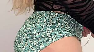 BBW mostohám Soraya Culona levetkőzik meztelenre barátaim kamerája előtt igazi házi kolumbiai felvételen