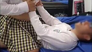 Meksikalı öğrenci profesörü yüksek not için siker, atletik vücudunu ve söylentili büyük sikini sever.