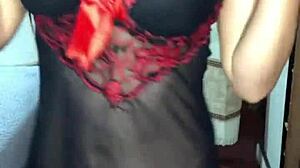 Petite Romi Absun danse vers action sexuelle sauvage. Regarde-la !