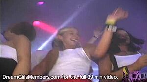 Prolećni raspust, upskirt blicovi sa neverovatnim sisama u Kankunu