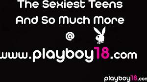 Hej zlato, podívej na moje velké prsa a oholenou kundičku teď