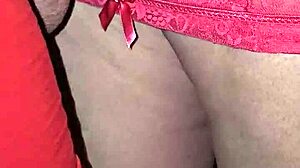 Девственницы с тесной пиздой встречают большой член с громким стоном