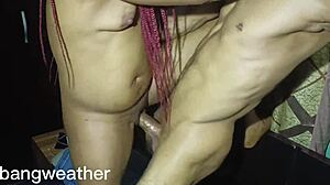 我的湿逼被他大鸡巴拉伸