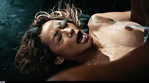 女孩被外星寄生虫附身，高潮爆炸... 哇，没想到有Hentai转折！