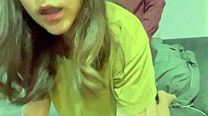 Saya kongkek gadis Thai cantik dengan braces dan dia mengerang kuat