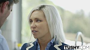 Супер малката тийн Кейси Джордан в приключение с дупето