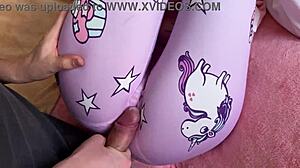 그녀가 '내 보지 문질러'라고 해, 하지만 삽입 없이 그냥 조금