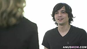 Adakah Ricky Spanish Tawarkan Deal kepada Lily James Supaya Tak Bully?