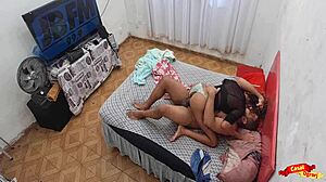 Adivinha só? Filmagem secreta de padrasto e enteada transando! 😱