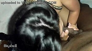 Blowjob malam lewat kepada stud hitam dalam gelap