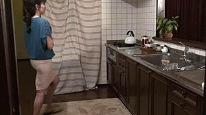 Schöne Schwiegermutter Fukutomi Ryo fesselt mit Charme