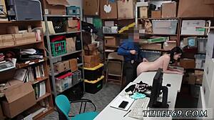 เฮ้ย ตำรวจจริงได้ดูดร้อนจากผู้ต้องสงสัย!